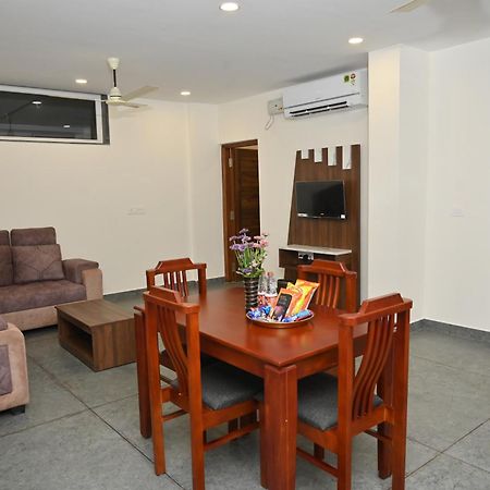 Hotel Shri Devi Comforts Inn Bhatkal Exteriör bild
